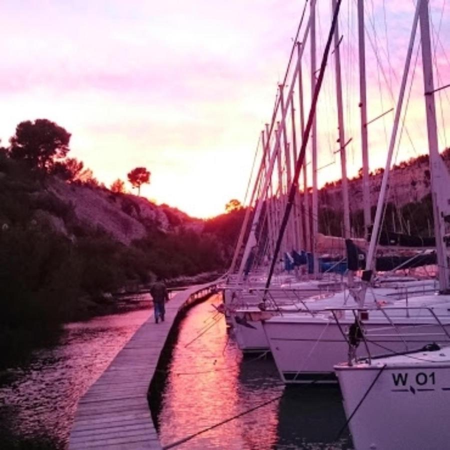 Chambre D'Hotes Le Secadou La Ciotat Exterior foto